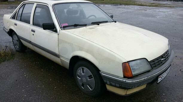 Opel Rekord, 1985 г.