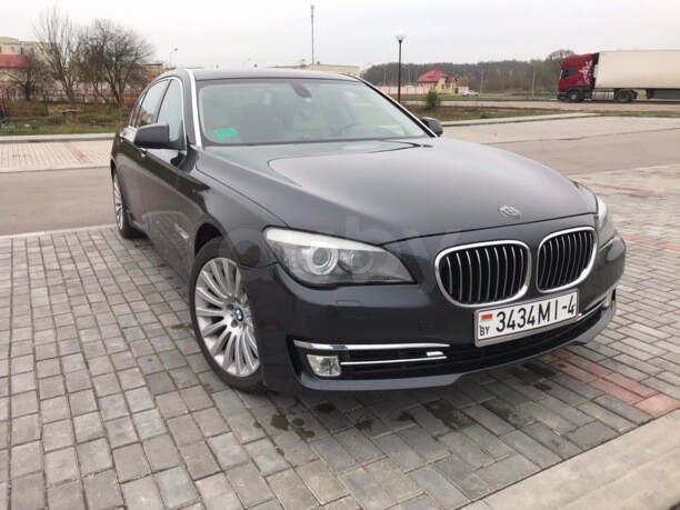 BMW 7 серия F02 (Long), 2010 г.