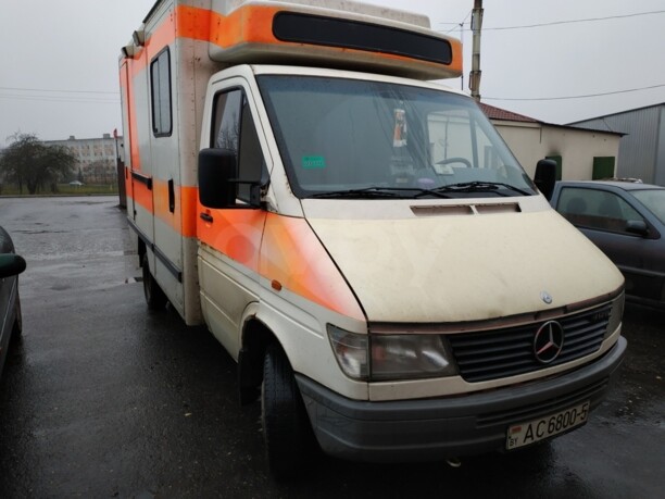 Mercedes Sprinter 412, 1998 г.