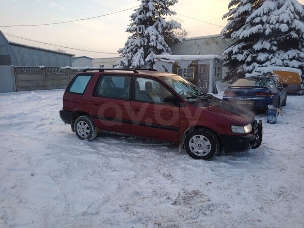 Mitsubishi Space Wagon Typ N30, N40, 7 мест, 1995 г.