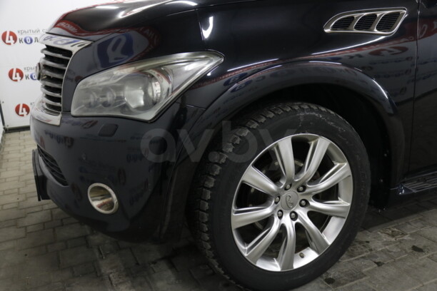 Infiniti QX56 II, 7 мест, 2011 г.
