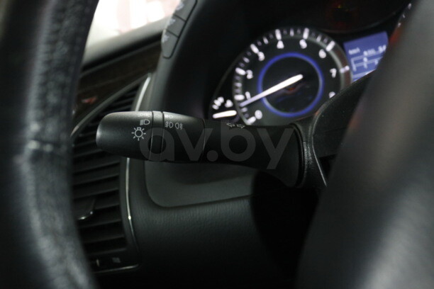 Infiniti QX56 II, 7 мест, 2011 г.
