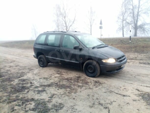 Chrysler Voyager III, 7 мест, 1998 г.