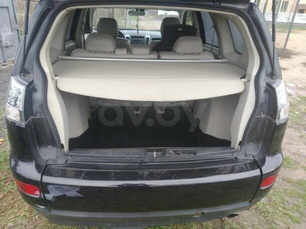 Mitsubishi Outlander XL, 5 мест, 2008 г.