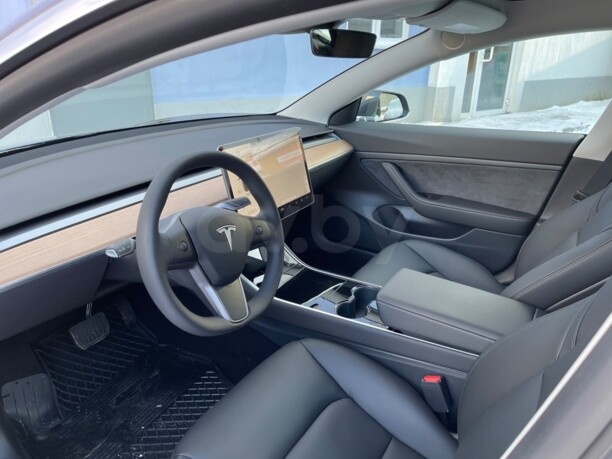 Tesla Model 3, 2020 г.