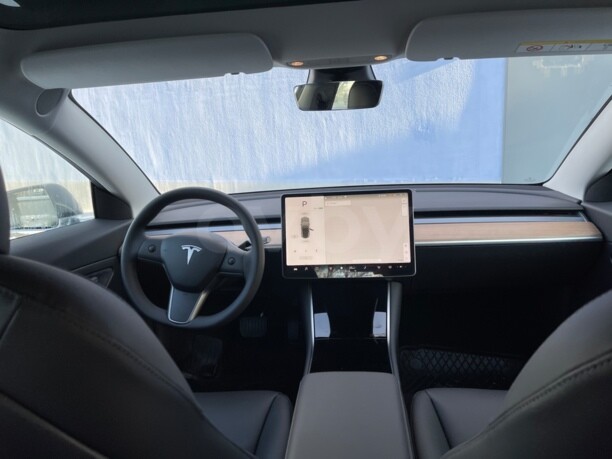 Tesla Model 3, 2020 г.