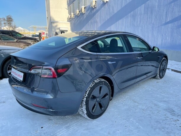 Tesla Model 3, 2020 г.