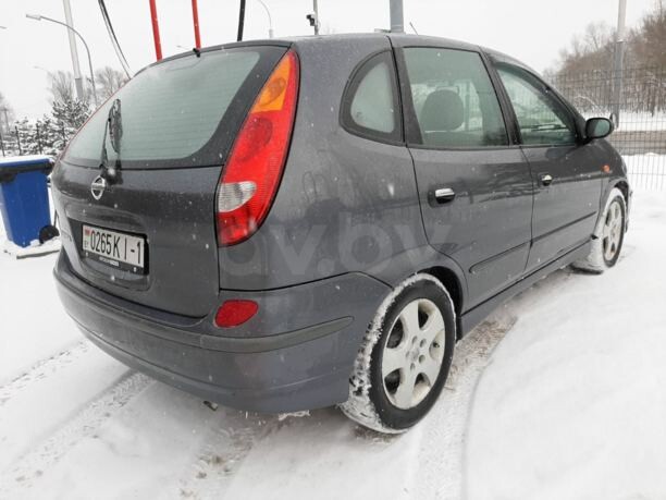 Nissan Almera Tino, 2003 г.