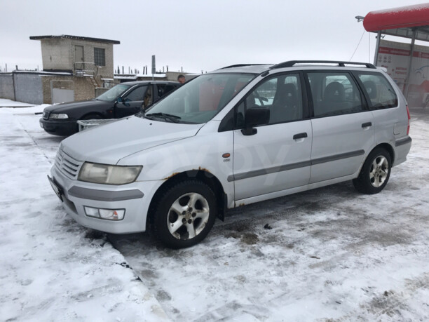 Mitsubishi Space Wagon Typ N50, 7 мест, 1999 г.