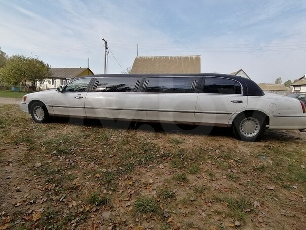 Lincoln Town Car III, 1998 г.