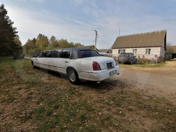 Lincoln Town Car III, 1998 г.