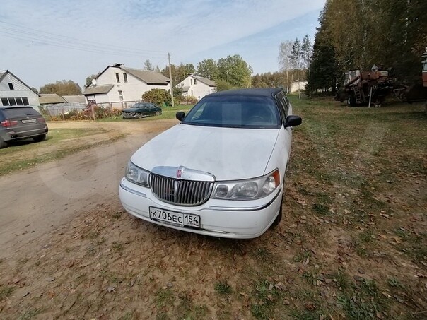 Lincoln Town Car III, 1998 г.