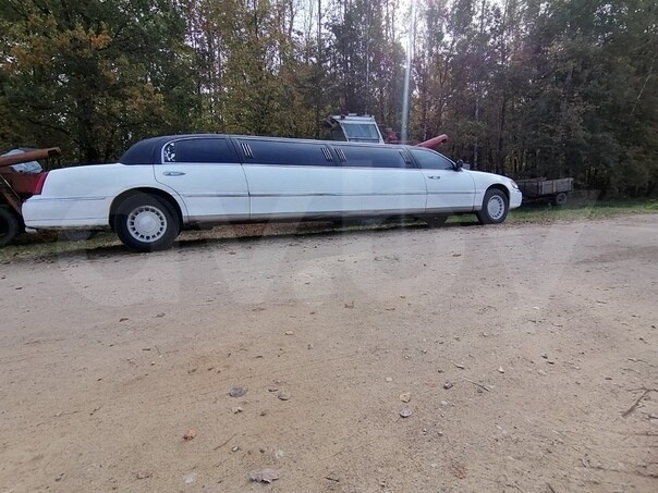 Lincoln Town Car III, 1998 г.