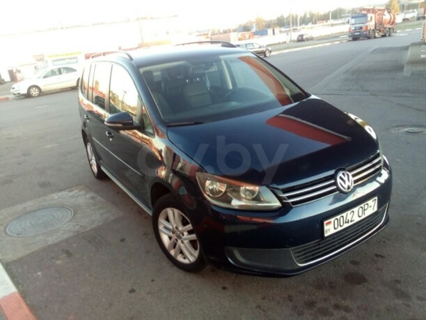 Volkswagen Touran II, 5 мест, 2013 г.
