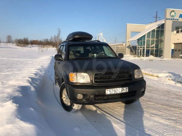 Toyota Sequoia I, 7 мест, 2001 г.