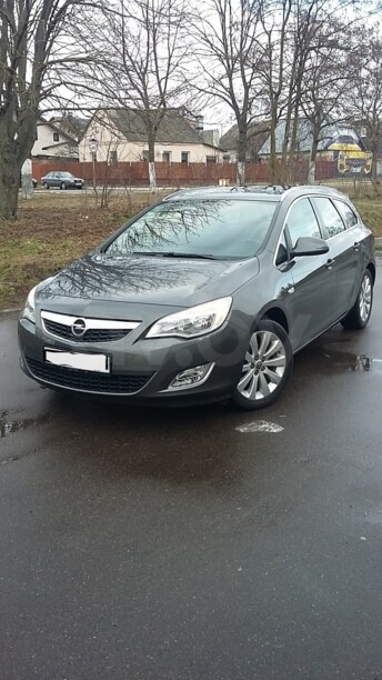 Opel Astra J, 2011 г.