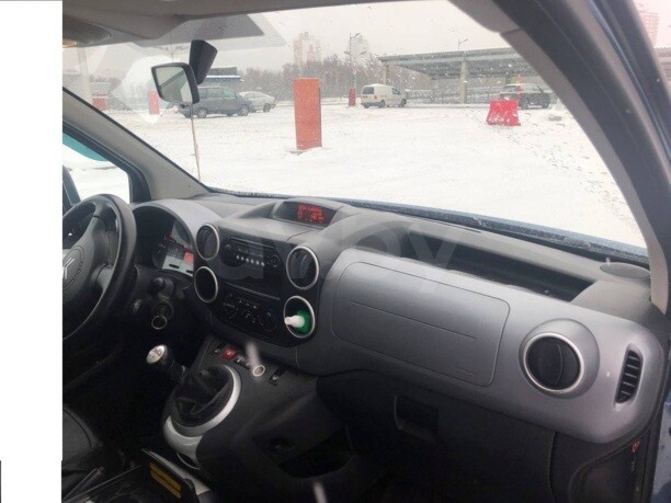 Citroen Berlingo II, 5 мест, 2010 г.
