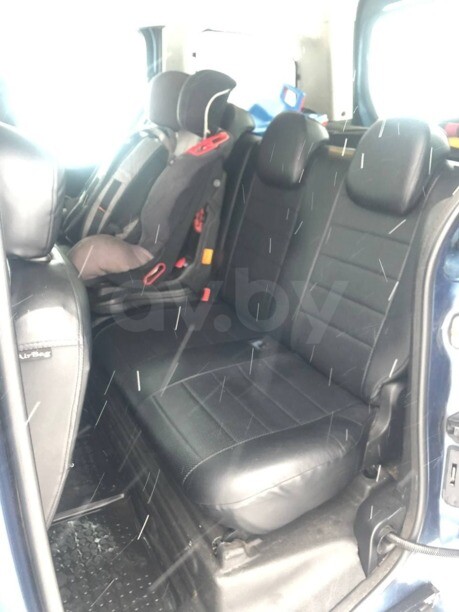 Citroen Berlingo II, 5 мест, 2010 г.
