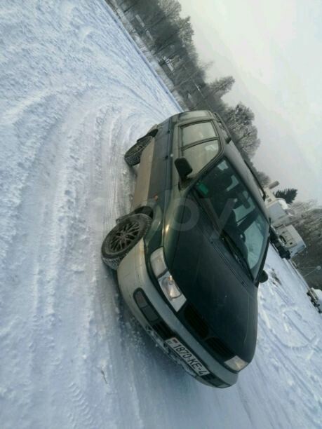 Mitsubishi Space Wagon Typ N30, N40, 7 мест, 1996 г.