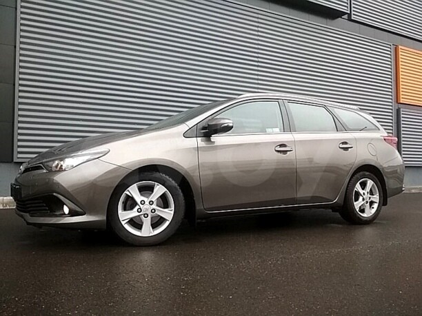 Toyota Auris II (E180) · Рестайлинг, 2017 г.