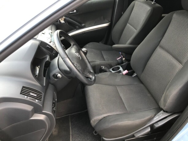 Toyota Corolla Verso II (E121), 7 мест, 2006 г.