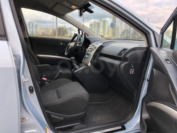 Toyota Corolla Verso II (E121), 7 мест, 2006 г.