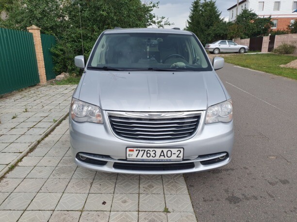 Chrysler Town and Country V, 7 мест, 2012 г.