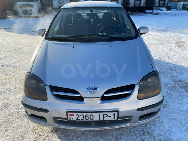 Nissan Almera Tino, 2000 г.
