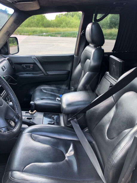 Mitsubishi Pajero III, 5 мест, 2002 г.