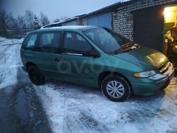 Dodge Caravan III, 7 мест, 1999 г.