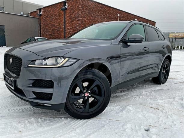 Jaguar F-Pace, 2016 г.