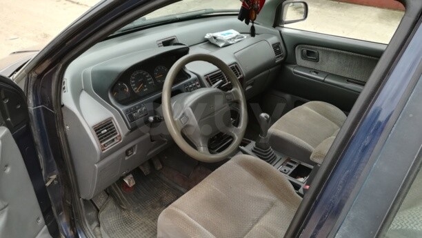 Mitsubishi Space Wagon Typ N30, N40, 7 мест, 1997 г.