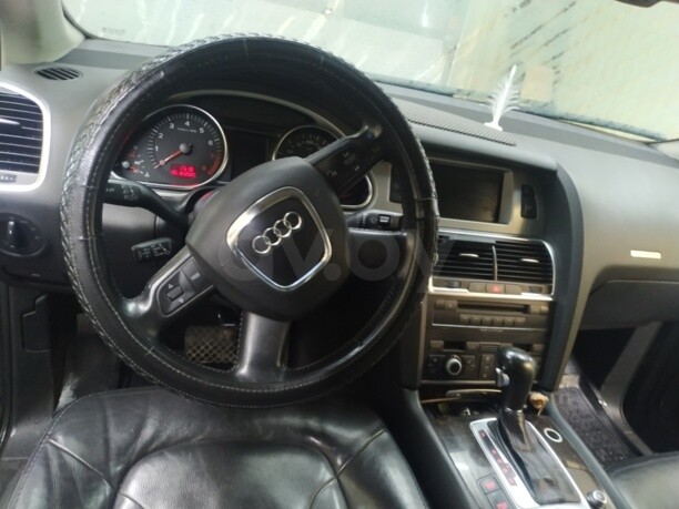 Audi Q7 4L, 5 мест, 2009 г.