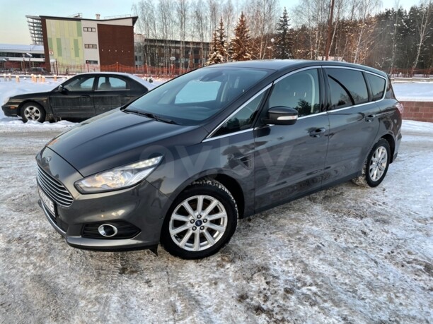 Ford S-MAX II, 5 мест, 2016 г.