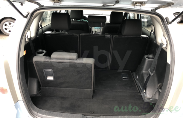 Toyota Verso I, 7 мест, 2009 г.