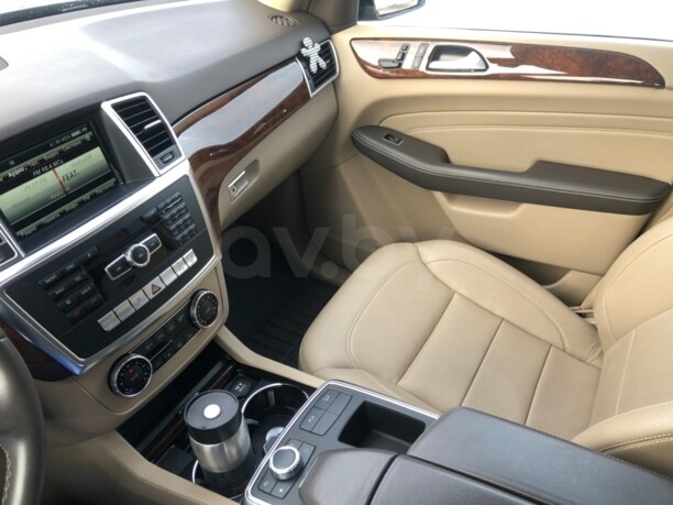 Mercedes-Benz M-Класс W166, 5 мест, 2014 г.