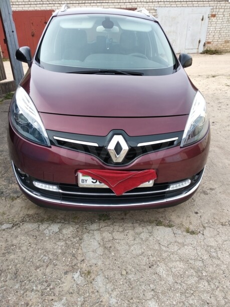 Renault Grand Scenic III · 2-й рестайлинг, 5 мест, 2013 г.