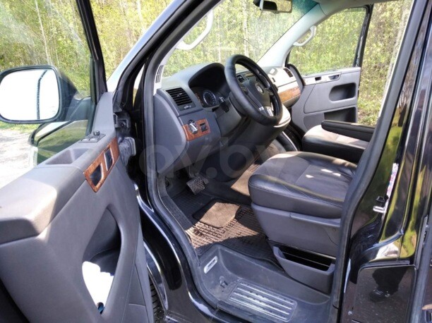 Volkswagen Multivan T5, 2011 г.