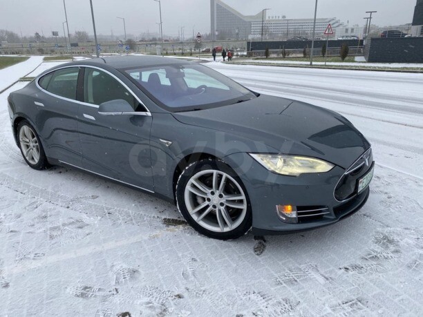 Tesla Model S I, 2014 г.