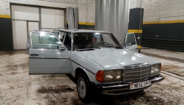 Mercedes-Benz E-Класс W123, 1982 г.