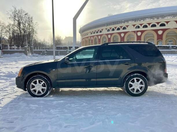 Cadillac SRX I, 5 мест, 2004 г.