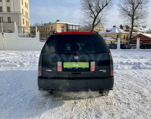 Cadillac SRX I, 5 мест, 2004 г.