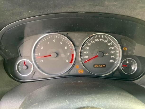 Cadillac SRX I, 5 мест, 2004 г.