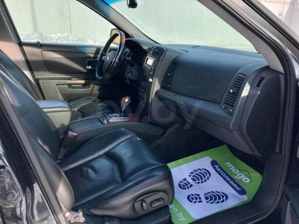 Cadillac SRX I, 5 мест, 2004 г.