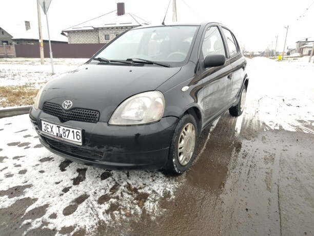 Toyota Yaris I (P1), 1999 г.