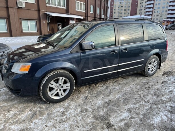 Dodge Grand Caravan V, 7 мест, 2008 г.