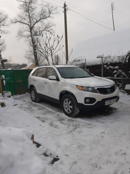 Kia Sorento II, 7 мест, 2010 г.
