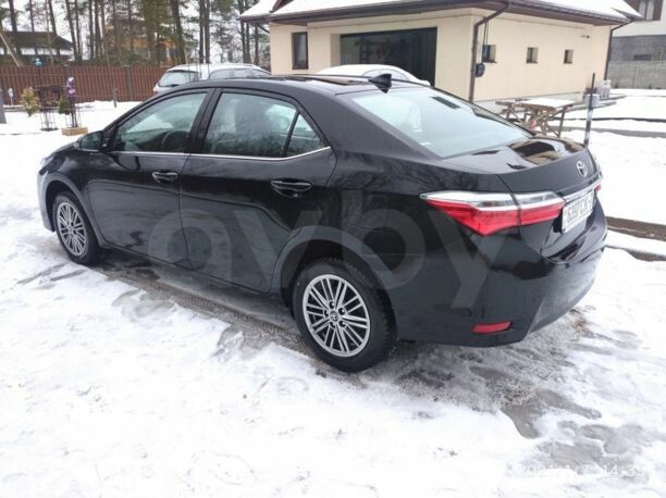 Toyota Corolla XI (E170) · Рестайлинг, 2019 г.