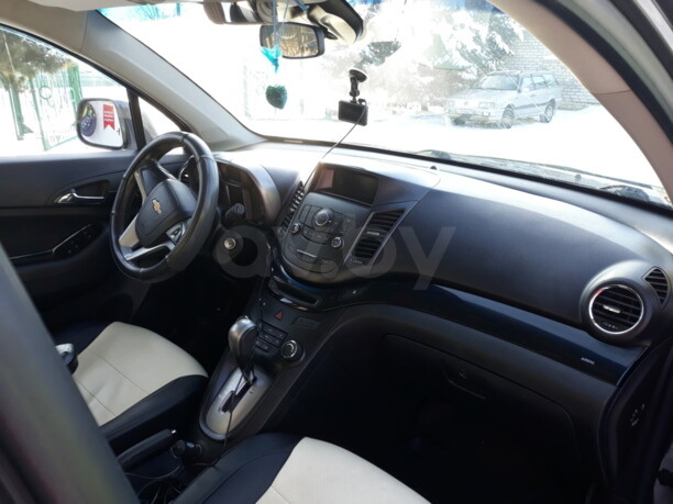 Chevrolet Orlando, 7 мест, 2012 г.