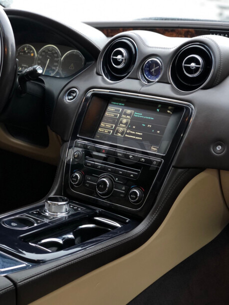 Jaguar XJ X351, 2010 г.